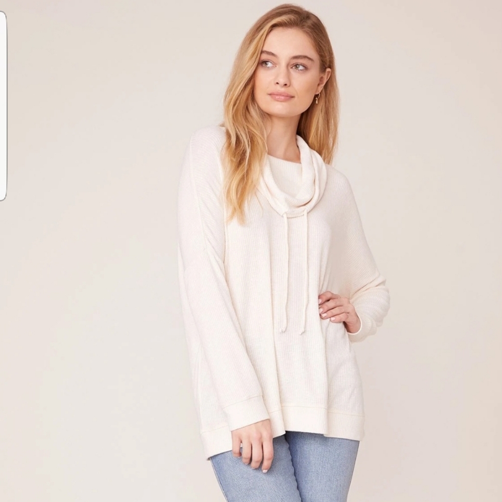 NEW- Jack BB Dakota - cowl collar top
